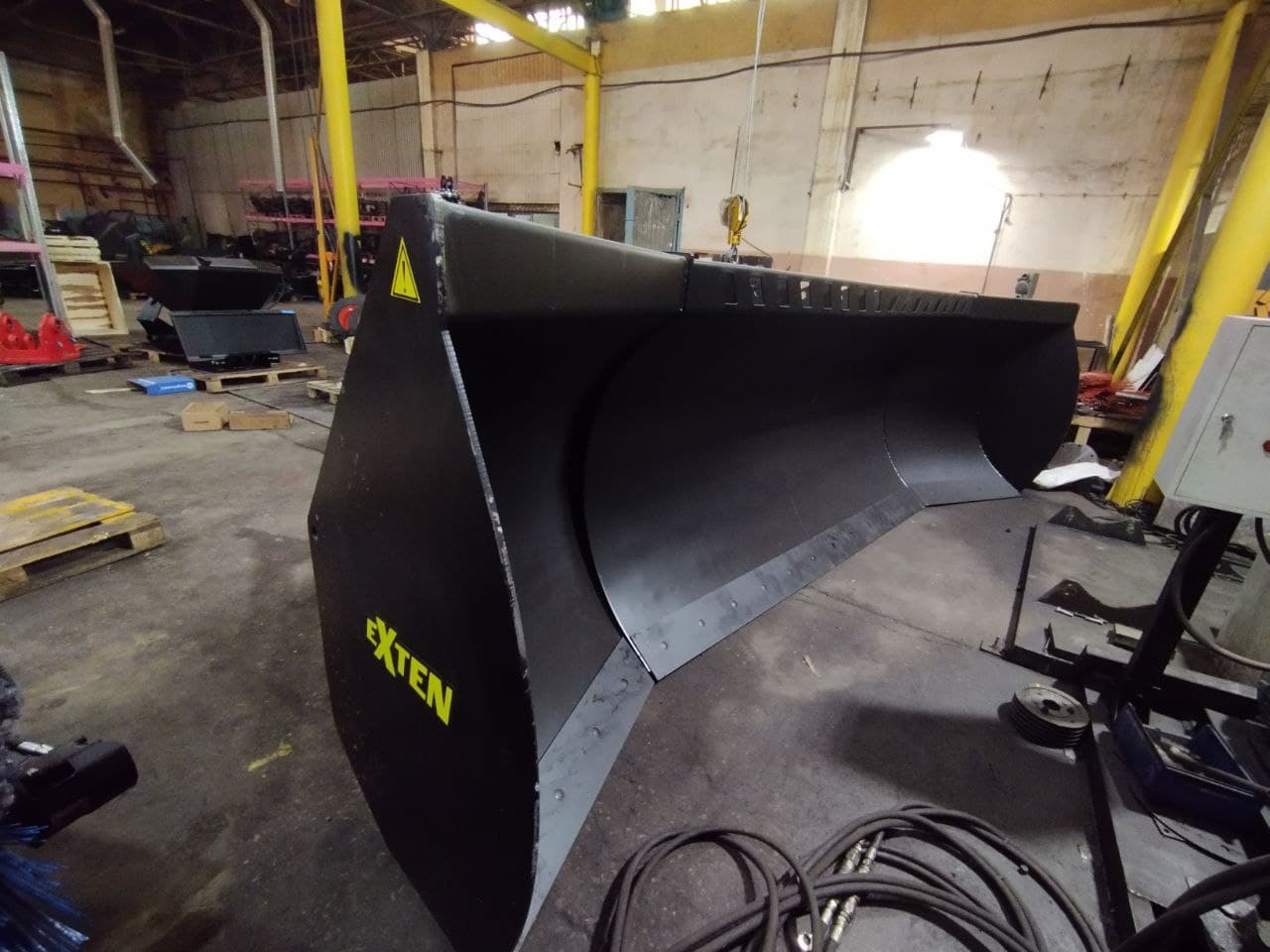 Отвалы буртовщики для телескопических погрузчиков